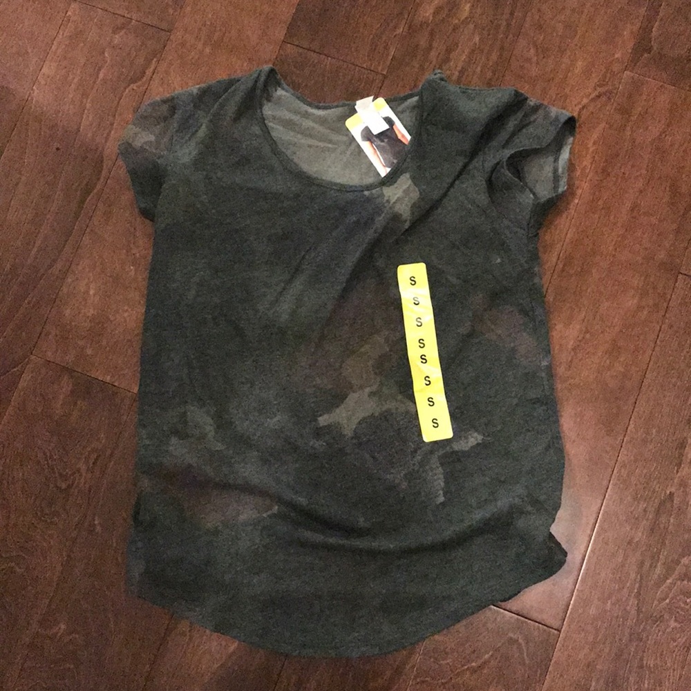 Camouflage colored never worn t-shirt